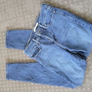 Levi 311 shaping skinny jeans